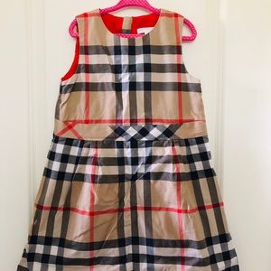 Girls dress
